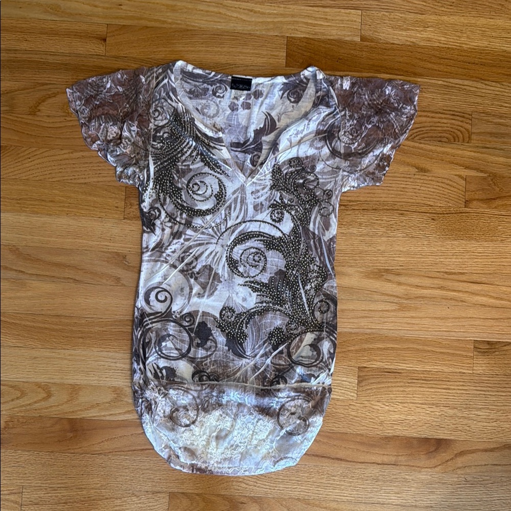 Patterned top